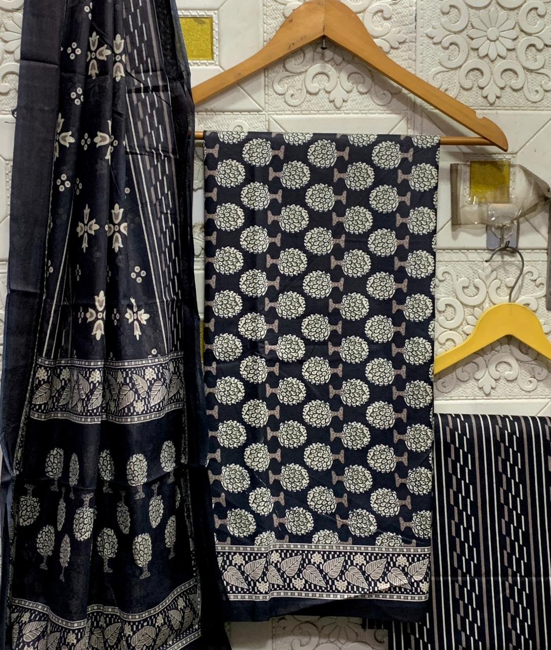 COLOUR GARANTED JAIPURI COTTON
