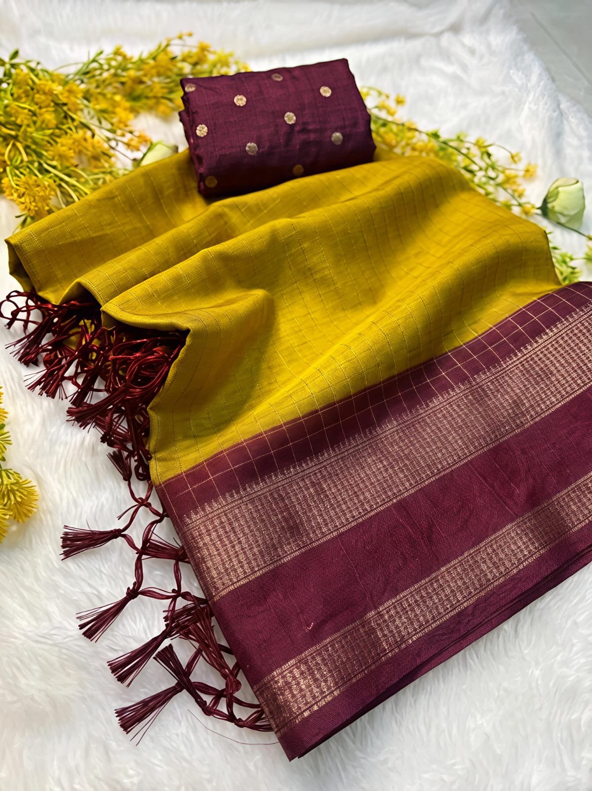 Golden Zari Radiance—A luxurious blend of warm silk and Dola featuring a sophisticated checks pattern